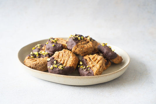 Chokladtäckta mandelkakor