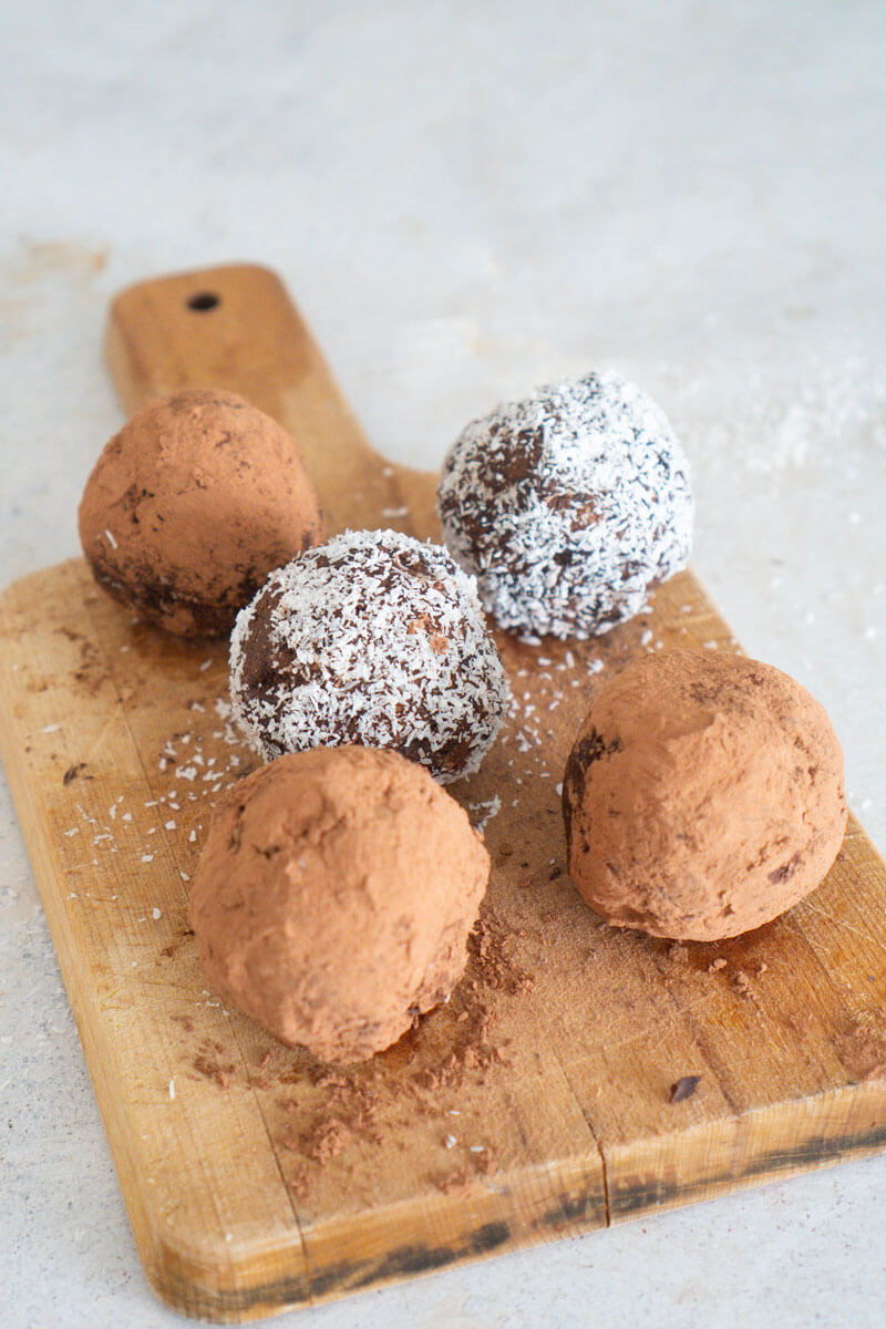 Mocha Balls (with Almond Milk Pulp)